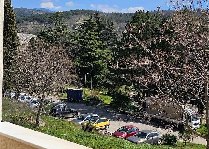 д и в 3 - D&v 3 * Сандански